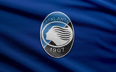 atalanta bc fabric logo, 4k, blauer stoffhintergrund, serie a, bokeh, fußball, atalanta bc logo, atalanta bc emblem, atalanta bc, italienischer fußballverein, atalanta fc