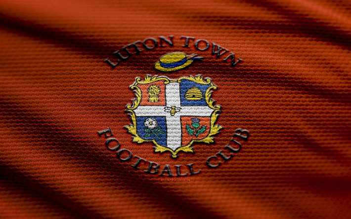 luton town fc fabric logo, 4k, fond de tissu orange, première ligue, bokeh, football, luton town fc logo, luton town fc emblem, club de football anglais, luton town fc