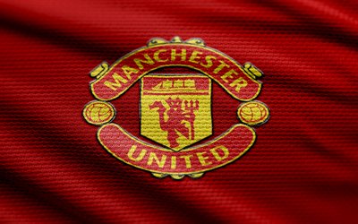 logo del manchester united fabric, 4k, sfondo in tessuto rosso, premier league, bokeh, calcio, logo del manchester united, emblema del manchester united, club di calcio inglese, manchester united fc