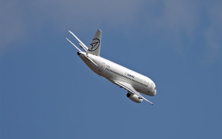 लघु ढोना, रही, आकाश में, मैक 2015 के यात्री विमान