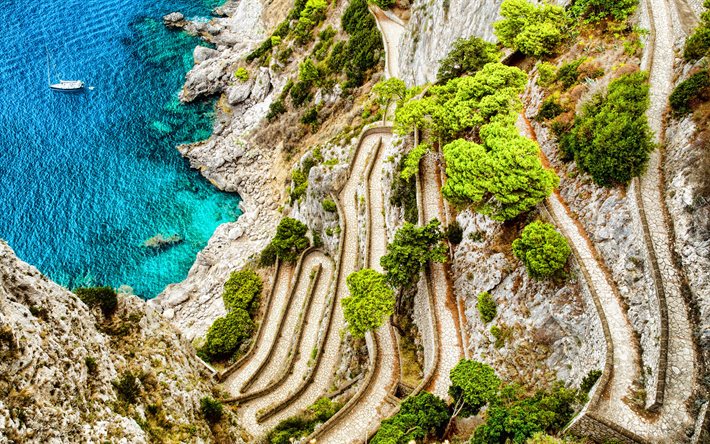 4k, capri, vacker ö, kust, flygfoto, tyrrenska havet, yacht i havet, klippor, berg, sommar, italien