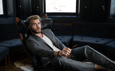 actor, liam hemsworth, journal, esquire, middle east, january, 2015