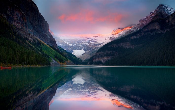 parc national de la moraine lake, banff, les montagnes, le canada, le soir du paysage