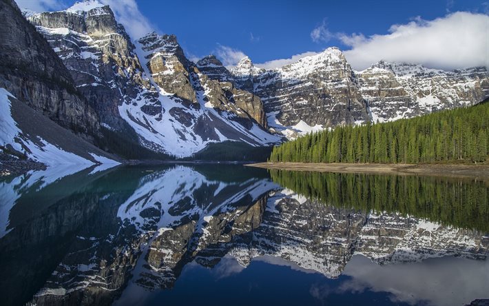 la reflexión, el lago de montaña, parque nacional de banff, alberta, canadá, moraine lake