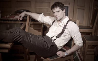 danila kozlovsky, guys, celebrity