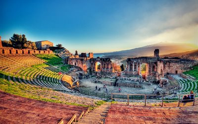 taormina, amphithéâtre grec, en italie, hdr, coucher de soleil