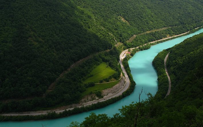 도로, 산, 강 soca, 슬로베니아