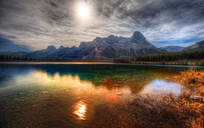 o lago, paisagem noturna, canmore, alberta, canadá, hdr