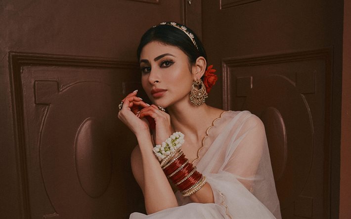 mouni roy, 4k, 인도 여배우, 볼리우드, 영화 배우, mouni roy와 사진, 갈색 머리 여자, 인기있는 여배우, 인도의 유명인, mouni roy 사진 촬영