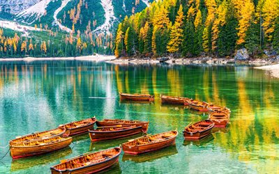 lake braies, 4k, herbst, reisen, blauer see, hdr, italienische wahrzeichen, gelbe bäume, dolomiten, gebirge, südtirol, italien, alpen, schöne natur, trentino alto adige