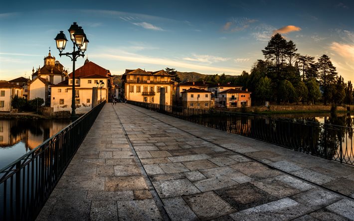 ponte pedonale, piccola città, sera, Chaves, Vila Real, Portogallo, Ponte Romano