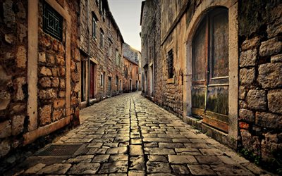 starigrad, rua velha, paralelepípedos, croácia