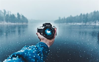 4k, kamera i handen, vinter, selfie, fotograf, kamera, sjö