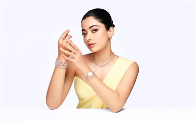 راشميكا ماندانا, 4k, لَوحَة, الممثلة الهندية, إلتقاط صورة, فستان أصفر, ماكياج, بوليوود, ممثلات شعبية, راشميكا ماندانا التقطت الصور