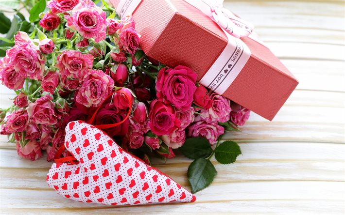 4k, 보라색 장미 꽃다발, 분홍색 선물 상자, 보라색 꽃, 장미와 배경, 아름다운 꽃다발, 장미 꽃다발, 선물 상자, 보라색 장미, 아름다운 꽃들, 장미