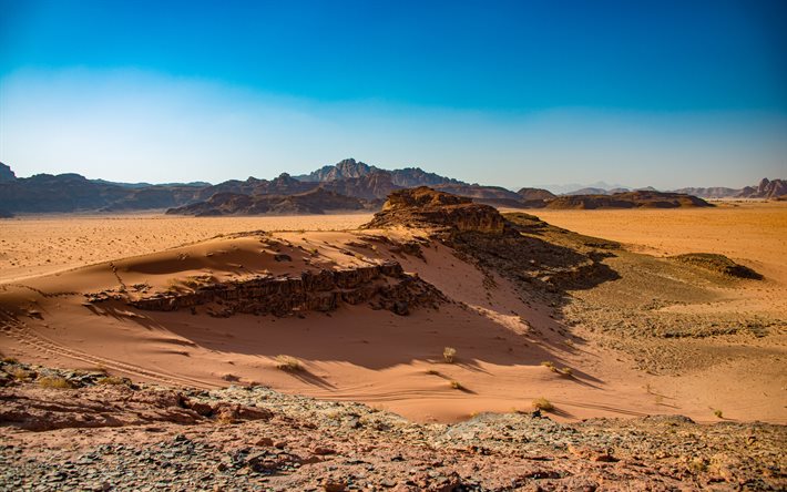 wadi rum, valle della luna, arenaria, roccia granitica, sabbia, deserto, aqaba, giordania