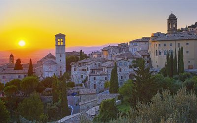 l'italie, la ville italienne, lever de soleil, assise, le matin, en ombrie