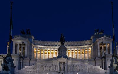 la piazza venezia, le soir, rome, italie, le vittoriano