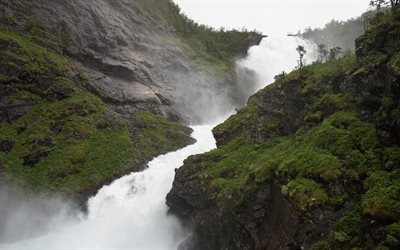 el spray de agua, montaña, río, cascada