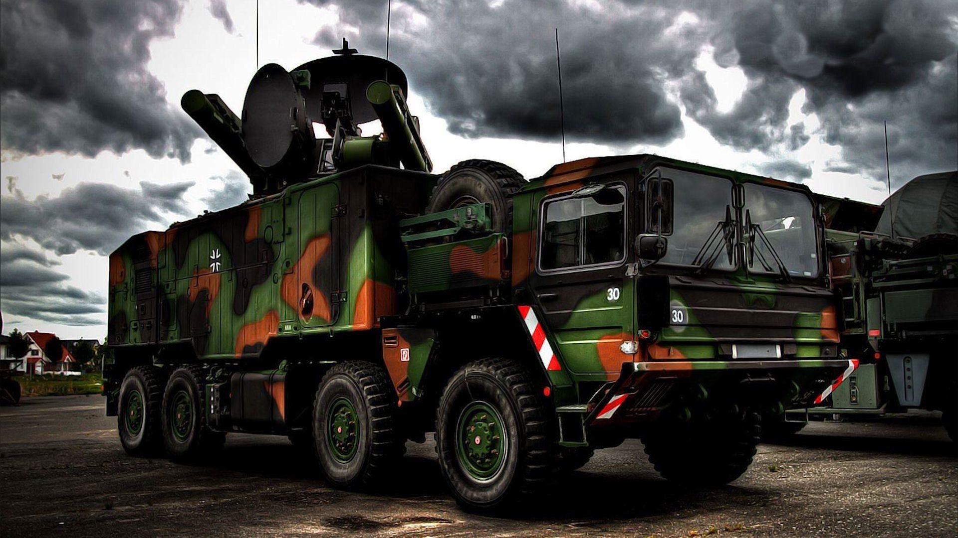 Войска технику. Шасси man 8x8 Военная техника. ЗРК Roland 3. ЗРК Roland-2 на шасси man LKW 15. Военная техника Бундесвера.