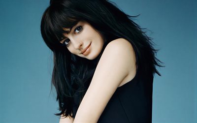 anne hathaway, 4k, atriz americana, vestido preto, estrelas de cinema, hollywood, beleza, estrelas americanas, mulher morena, celebridade americana, sessão fotográfica de anne hathaway