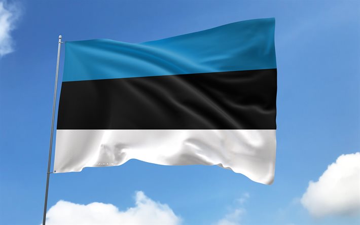 estlands flagga på flaggstången, 4k, europeiska länder, blå himmel, estlands flagga, vågiga satinflaggor, estniska nationella symboler, flaggstång med flaggor, estlands dag, europa, estland