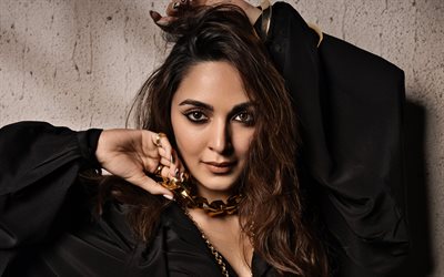 4k, kiara advani, schwarzes kleid, indische schauspielerin, bollywood, filmstars, bilder mit kiara advani, beliebte schauspielerin, indische berühmtheit, kiara advani fotoshooting