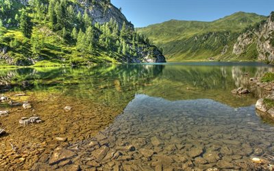 montañas, un lago precioso, austria