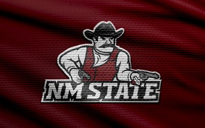 뉴멕시코 주 aggies 패브릭 로고, 4k, 적갈색 직물 배경, ncaaf, 보케, 미식 축구, 뉴멕시코 주 aggies 로고, ncaa, 뉴멕시코 주 aggies 엠블럼, 컨퍼런스 미국, 뉴멕시코 주립 애기스