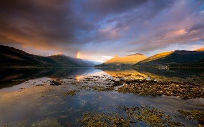 il lago, arcobaleno, sera, montagne, in scozia, il lago di loch leven
