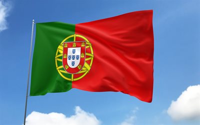portugalin lippu lipputankoon, 4k, eurooppalaiset maat, sinitaivas, portugalin lippu, aaltoilevat satiiniliput, portugalin kansalliset symbolit, lipputanko lipuilla, portugalin päivä, euroopassa, portugali