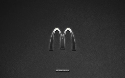 mcdonalds logotyp, märken, grå sten bakgrund, mcdonalds emblem, populära logotyper, mcdonalds, metallskyltar, mcdonalds logotyp i metall, sten textur