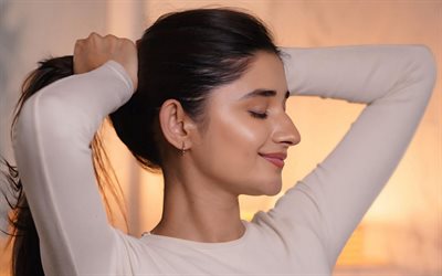 kanika mann, porträt, indische berühmtheit, bollywood, beliebte schauspielerin, filmstars, bild mit kanika mann, indische schauspielerin, kanika mann fotoshooting