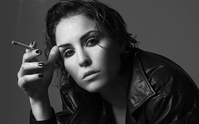 noomi rapace, the numi is rapas, swedish actress