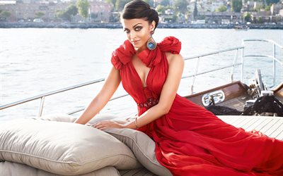 Aishwarya Rai, Bollywood, l'actrice indienne, Vogue, brunette