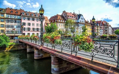 Estrasburgo, verano, puentes, casas, Francia