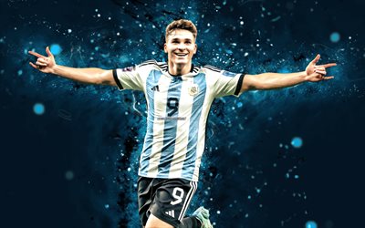 जूलियन अल्वारेज़, 4k, अर्जेंटीना की राष्ट्रीय फुटबॉल टीम, नीली नीयन रोशनी, फ़ुटबॉल, फुटबॉल, लाल सार पृष्ठभूमि, लियो मैसी, अर्जेंटीना की फुटबॉल टीम, जूलियन अल्वारेज़ 4k