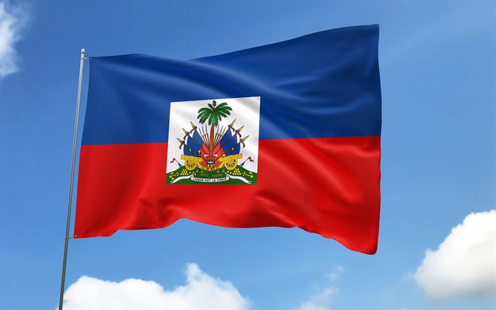 bandeira do haiti no mastro, 4k, países da américa do norte, céu azul, bandeira do haiti, bandeiras de cetim onduladas, bandeira haitiana, símbolos nacionais haitianos, mastro com bandeiras, dia do haiti, américa do norte, haiti