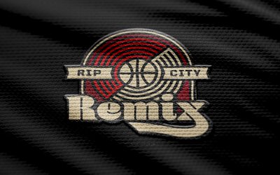 logo in tessuto rip city remix, 4k, sfondo in tessuto nero, lega g dell'nba, bokeh, pallacanestro, logo rip city remix, emblema di rip city remix, squadra di basket americana, ripcity remix