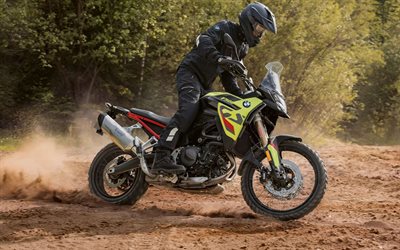 bmw f 900 gs, 4k, ほこり, 2024バイク, スーパーバイク, 未舗装道路, エンデューロ, 2024 bmw f 900 gs, ドイツのオートバイ, bmw