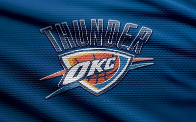 oklahoma city thunder kumaş logosu, 4k, mavi kumaş arka plan, nba, bokh, basketbol, oklahoma city thunder logosu, oklahoma city thunder amblemi, amerikan basketbol takımı, oklahoma city thunder