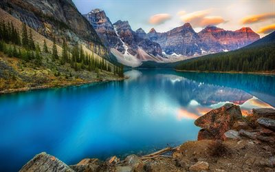 Moraine Lake, sundet, mountains, summer, stones, Banff National Park, Alberta, Canada, Valley of the Ten Peaks