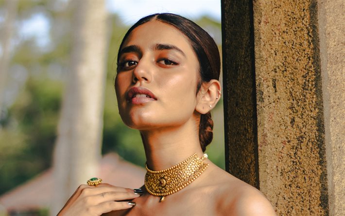 4k, Priya Prakash Varrier, bokeh, close-up, indian actress, brunette woman, Bollywood, beauty, pictures with Priya Prakash Varrier, popular actress, indian celebrity, Priya Prakash Varrier photoshoot