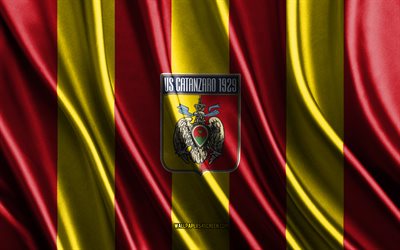 4k, logotipo de catanzaro, serie b, textura de seda amarilla roja, bandera de catanzaro, club de fútbol italiano, fútbol, catanzaro de ee uu 1929, bandera de seda, emblema de catanzaro, italia, insignia de catanzaro, catanzaro