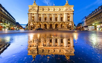 Yağmurdan sonra Fransa, Paris, Opera Garnier, şehir, akşam