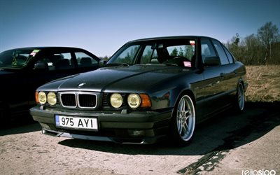 sadans, BMW 5-series, E34, tuning, gray BMW