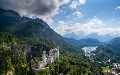castelo de neuschwanstein, vale, montanhas, lago, floresta, baviera, alemanha
